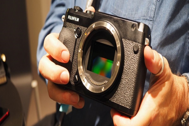 Fujifilm Luncurkan GFX 50R Yang Harganya Fantastis 